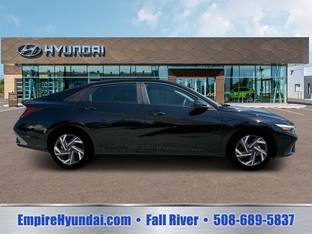 2025 Hyundai Elantra SEL - Photo 9