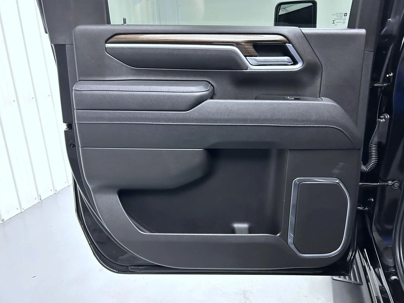 Used 2025 Black Chevrolet LT image 20