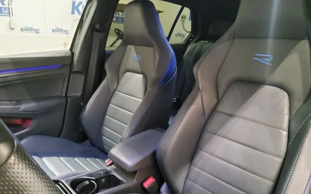 Used 2023 Black Volkswagen 2.0T image 15