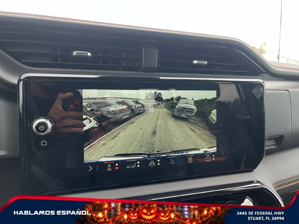 New 2026 Sterling Metallic GMC AT4 image 31