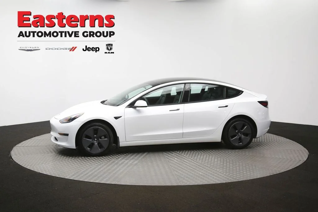 Used 2021 White Tesla Standard Range Plus image 53