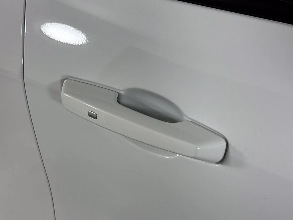 Used 2026 White GMC Elevation image 15