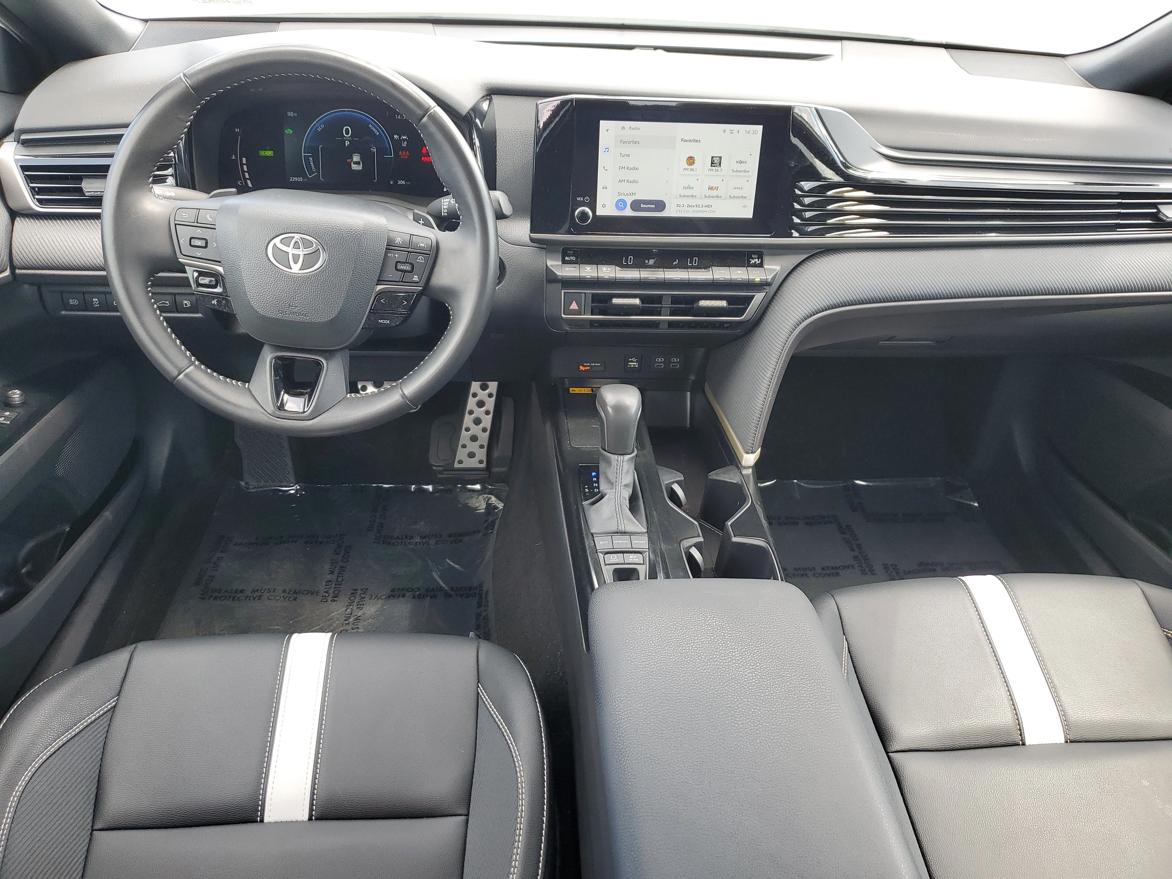 Certified Used 2025 Ice Toyota SE image 14