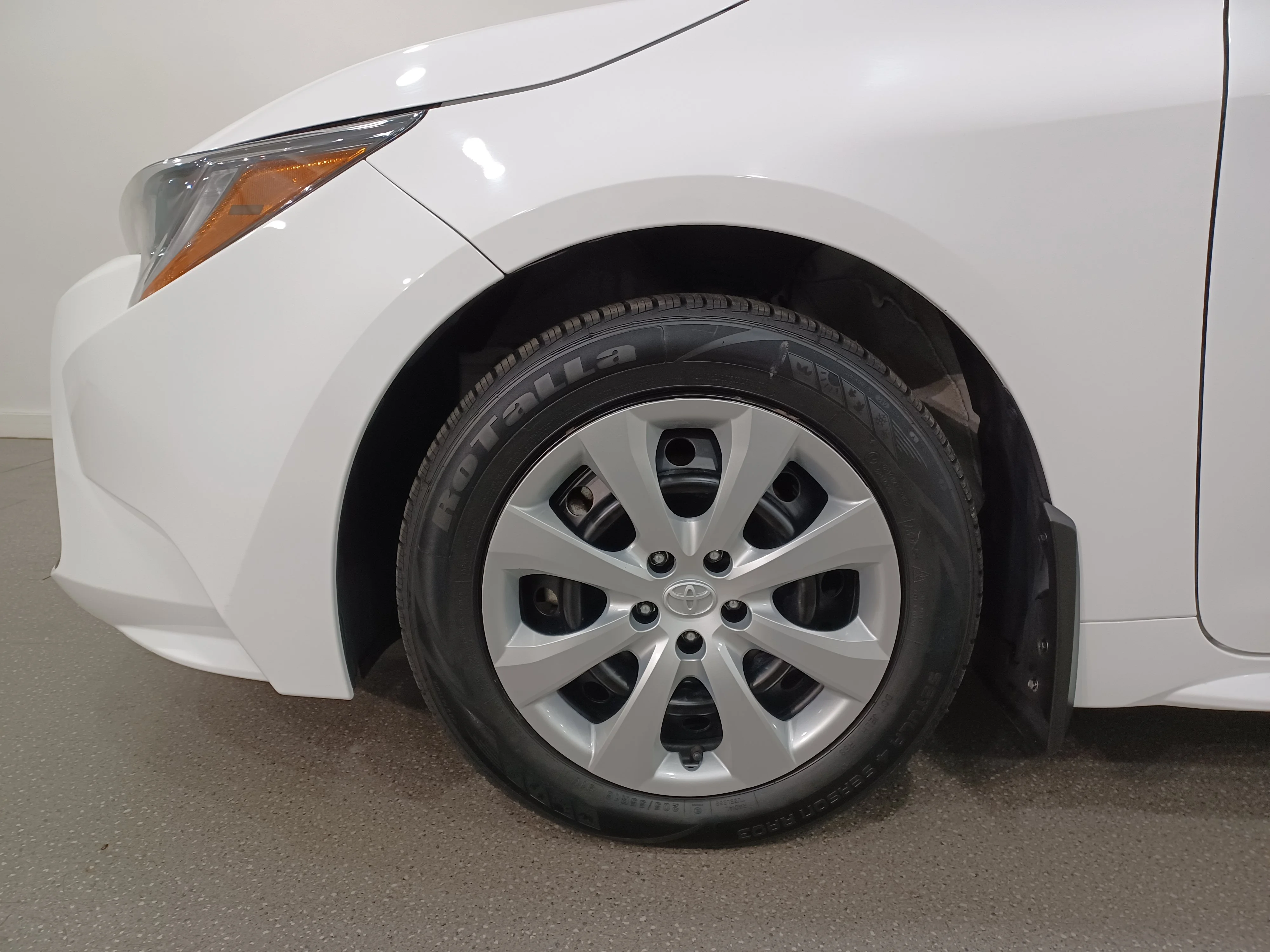 Certified Used 2022 White Toyota LE*Great on Fuel | Adaptive Cruise | Htd Seats | Park Assist | Lane Keep Assist | Blind Spot Detect image 18