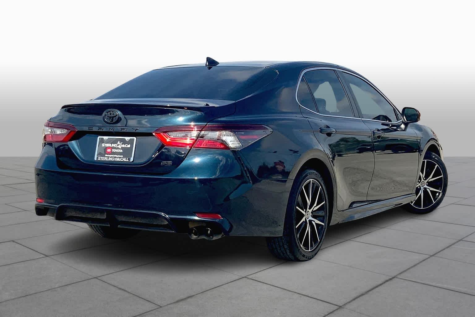 Used 2021 Galactic Aqua Mica Toyota SE image 13