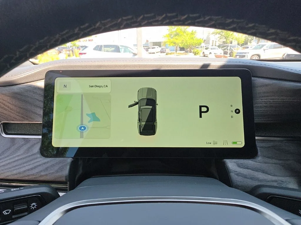 Used 2022  Rivian Launch Edition image 14