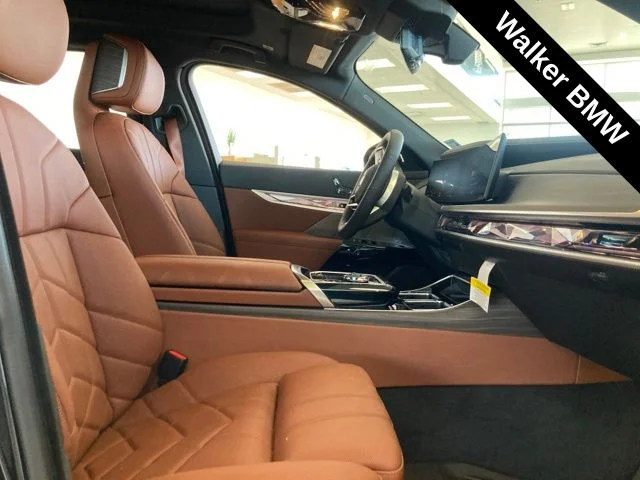 New 2024 Carbon Black Metallic BMW xDrive60 image 28