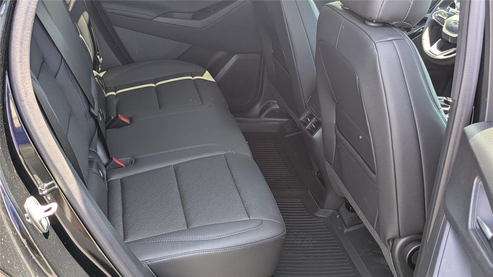 2026 Chevrolet Equinox LT - Photo 26