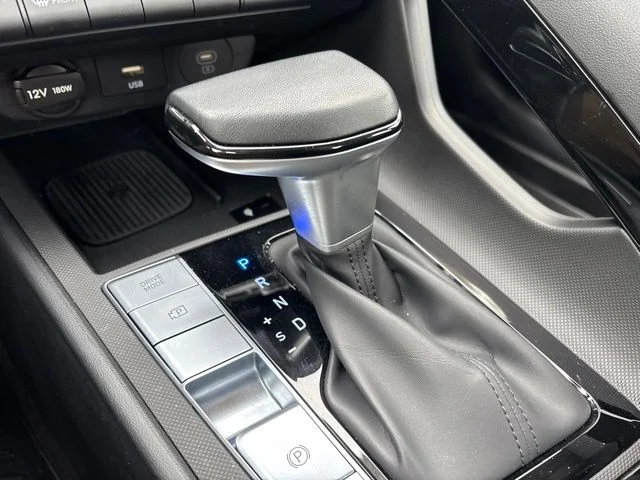 Used 2025 Amazon Gray Hyundai SEL Convenience image 29