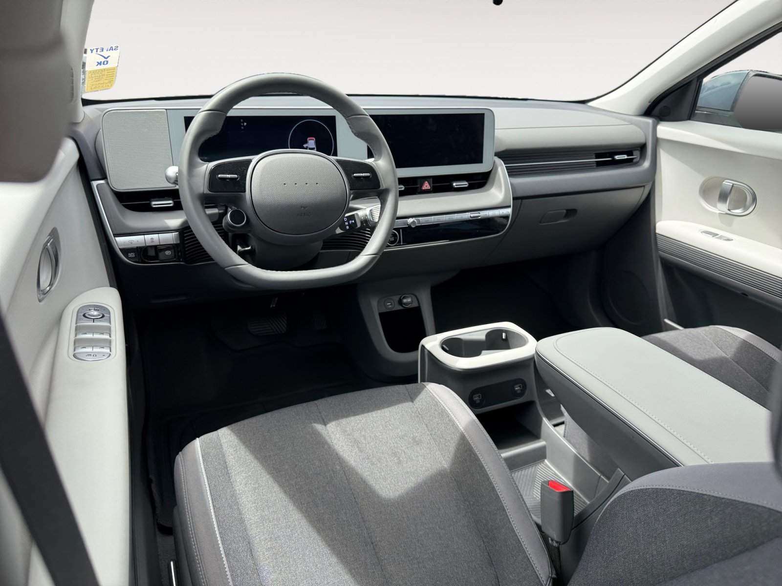 Certified Used 2024 Teal Hyundai SE image 15