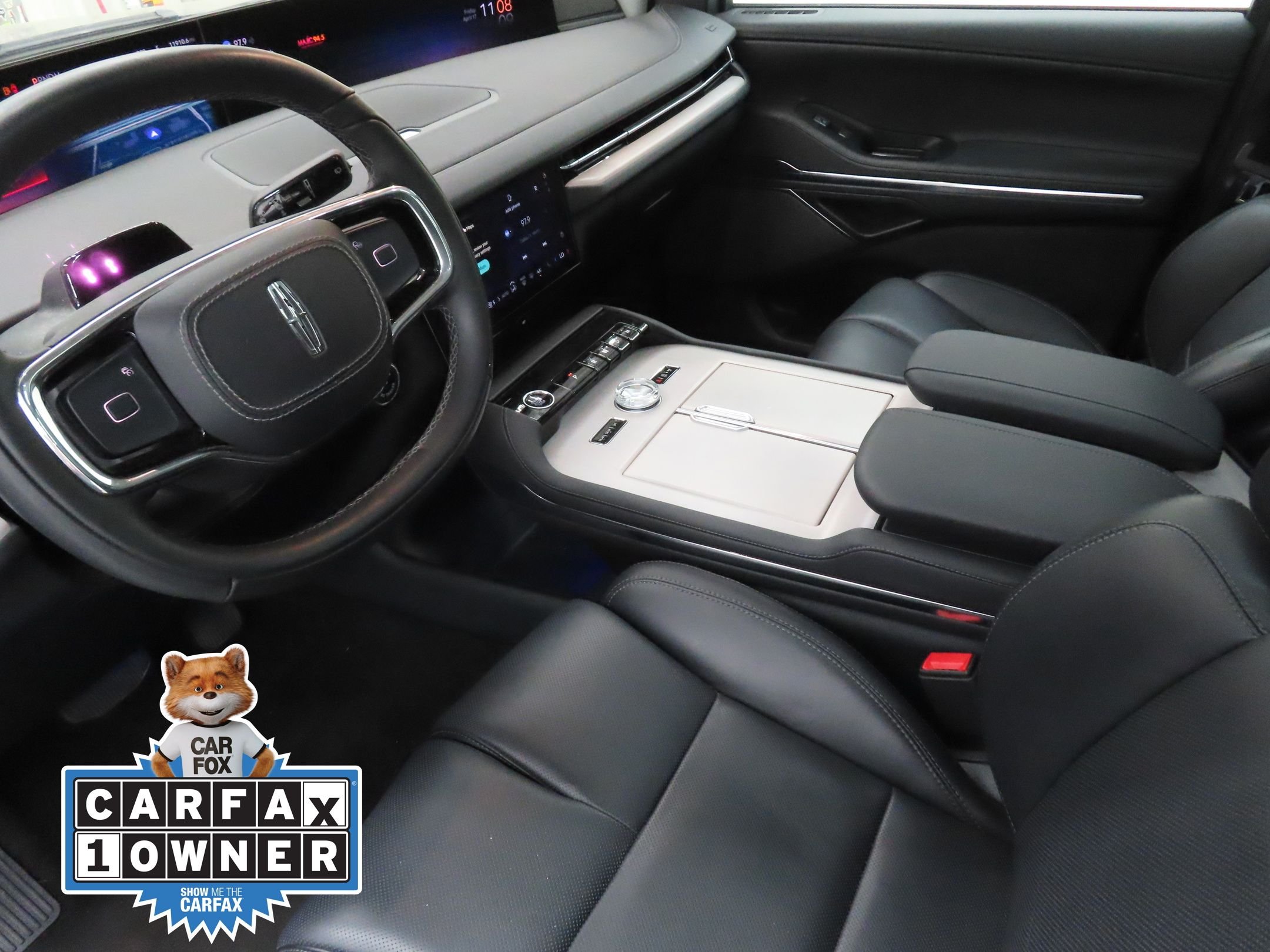 Used 2025 Blue Lincoln Reserve image 25