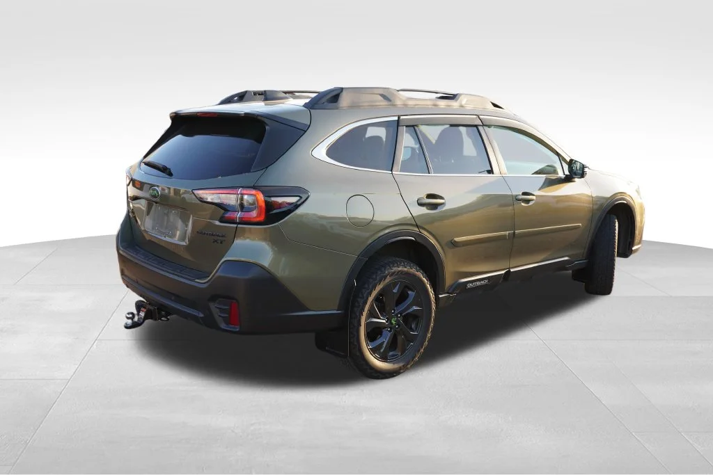 Used 2021 Autumn Green Metallic Subaru Onyx Edition XT image 3