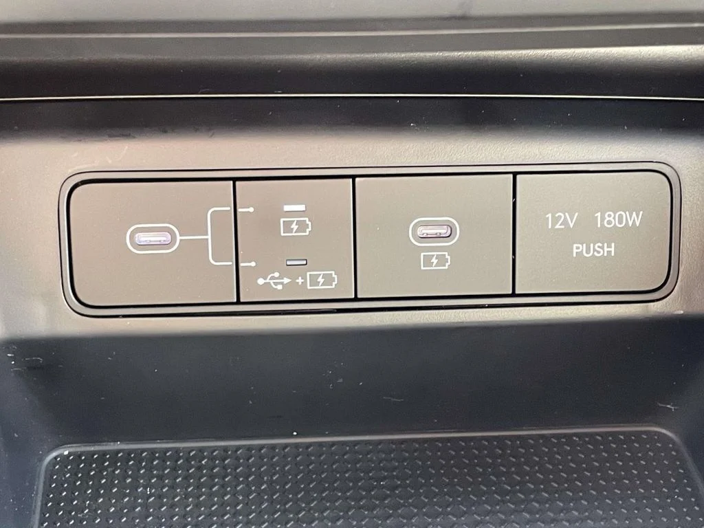 New 2026 White Hyundai SE image 26