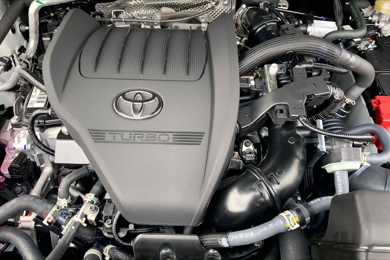 New 2026 Wind Chill Pearl Toyota Platinum image 16
