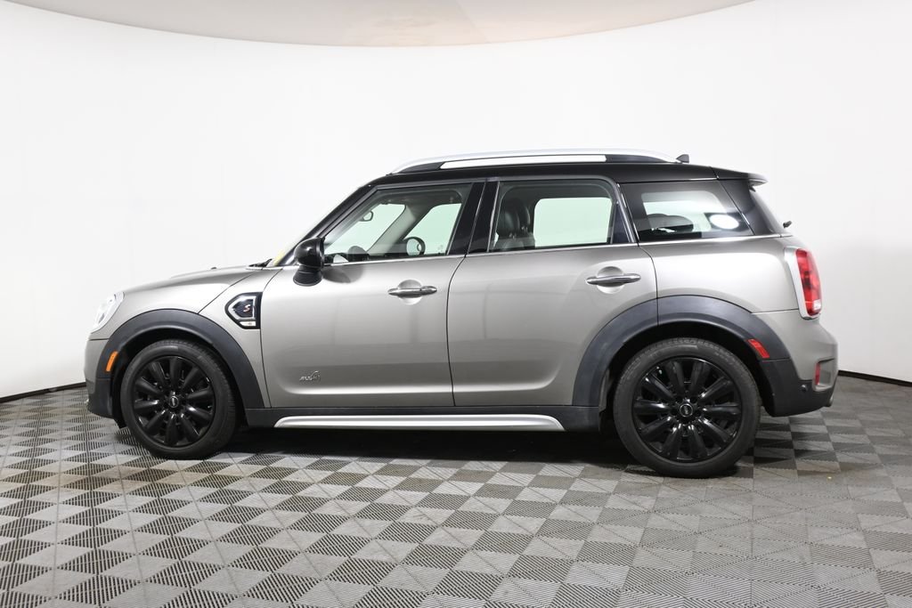 Used 2019 Silver MINI  image 2