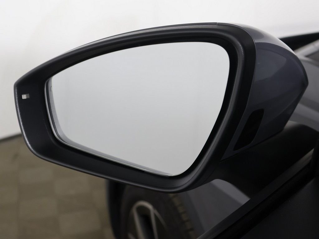 Used 2023 Gray Volkswagen Pro S image 36