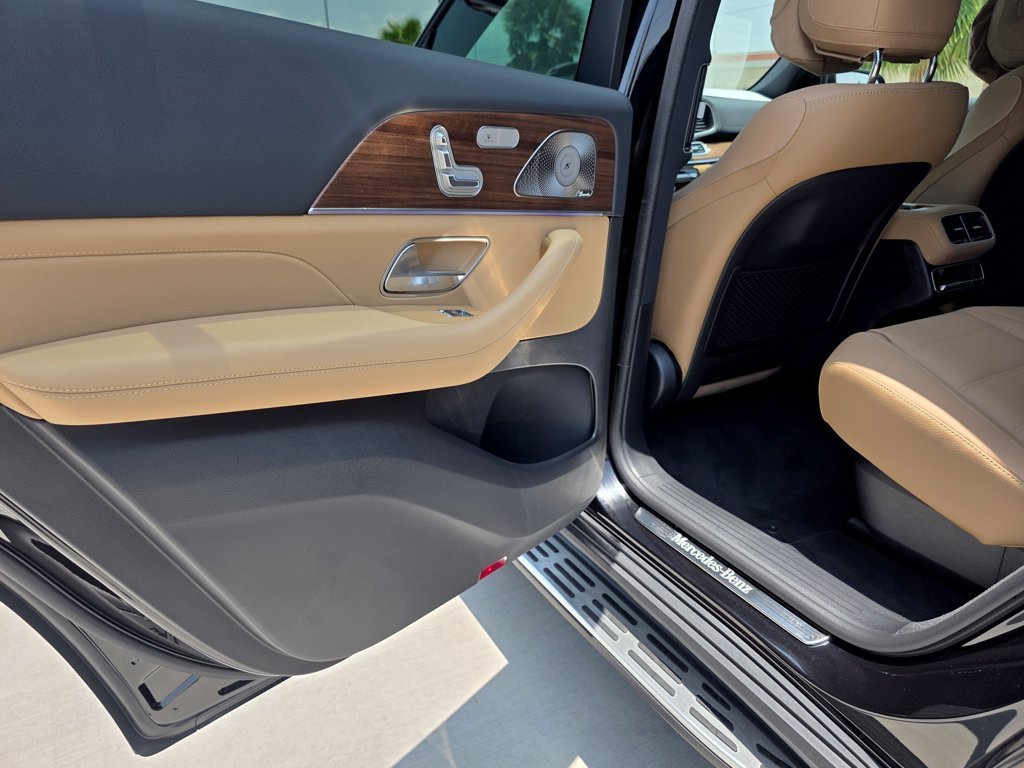 New 2026 Obsidian Black Metallic Mercedes-Benz GLS 580 image 42