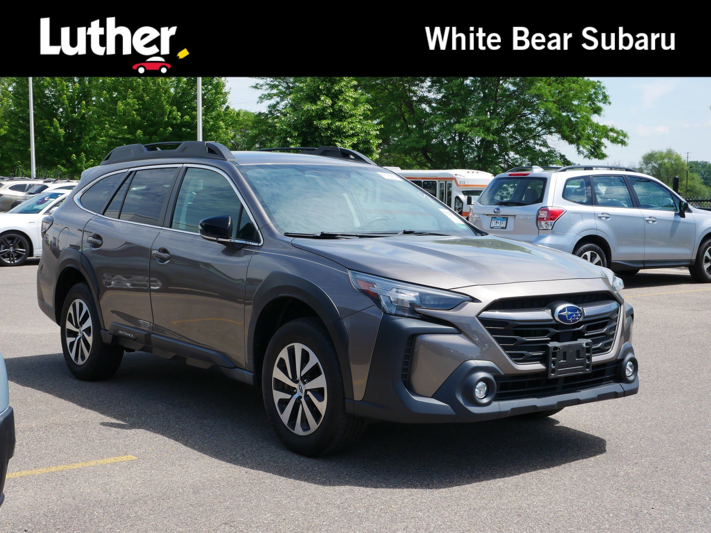 2023 Subaru Outback Premium's photo