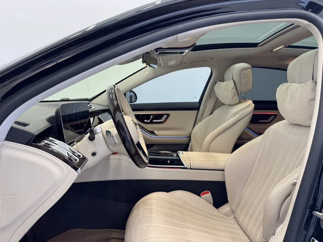 Certified Used 2023 Obsidian Black Metallic Mercedes-Benz S 500 image 18