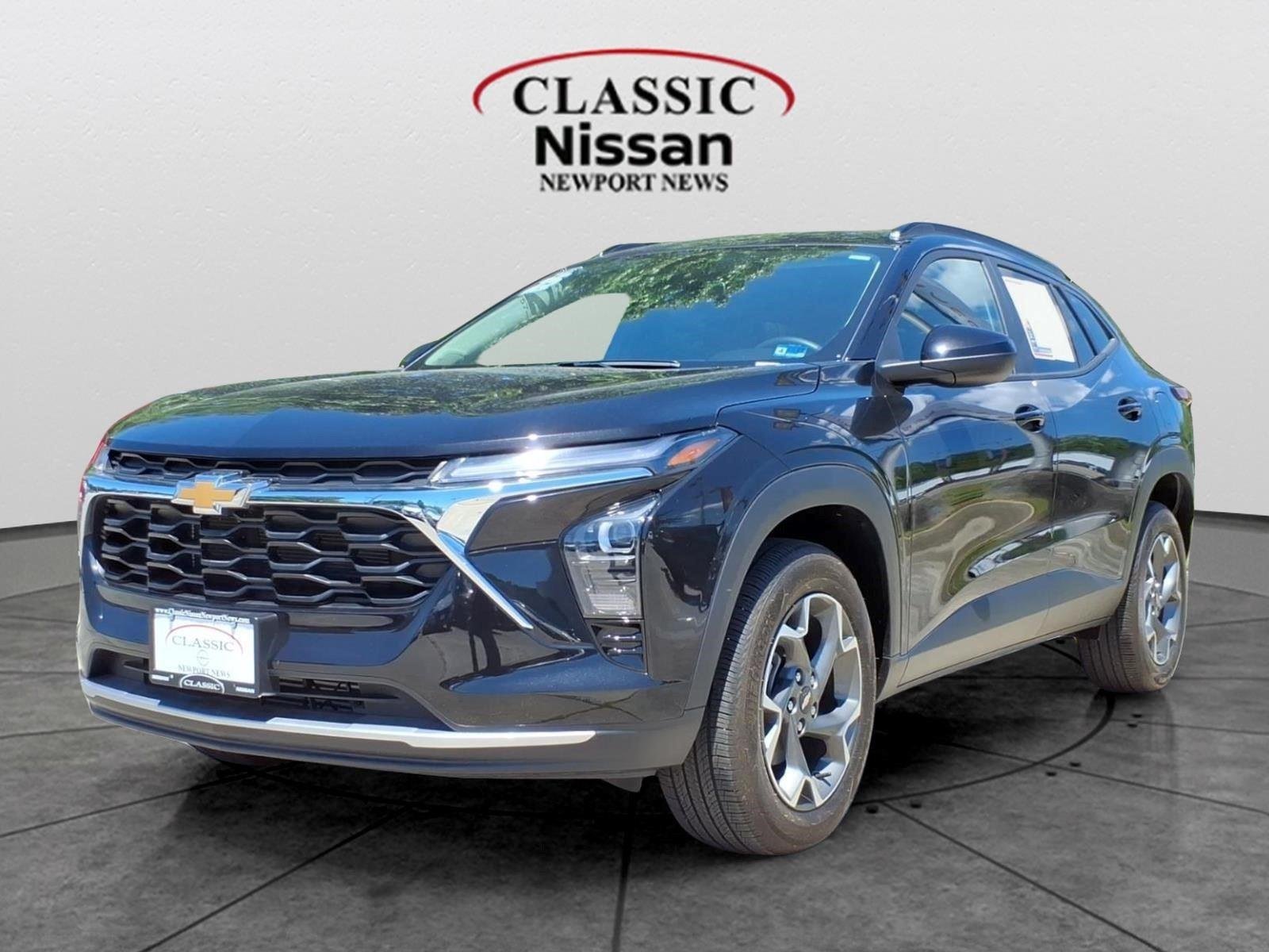 Used 2025 Mosaic Black Metallic Chevrolet LT image 1