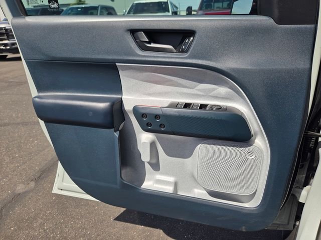 Used 2024 Green Ford XLT image 12