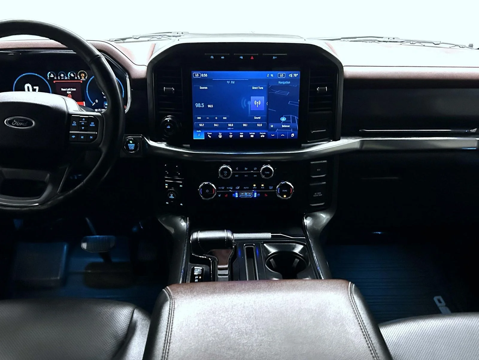Used 2023 Gray Ford Lariat image 13
