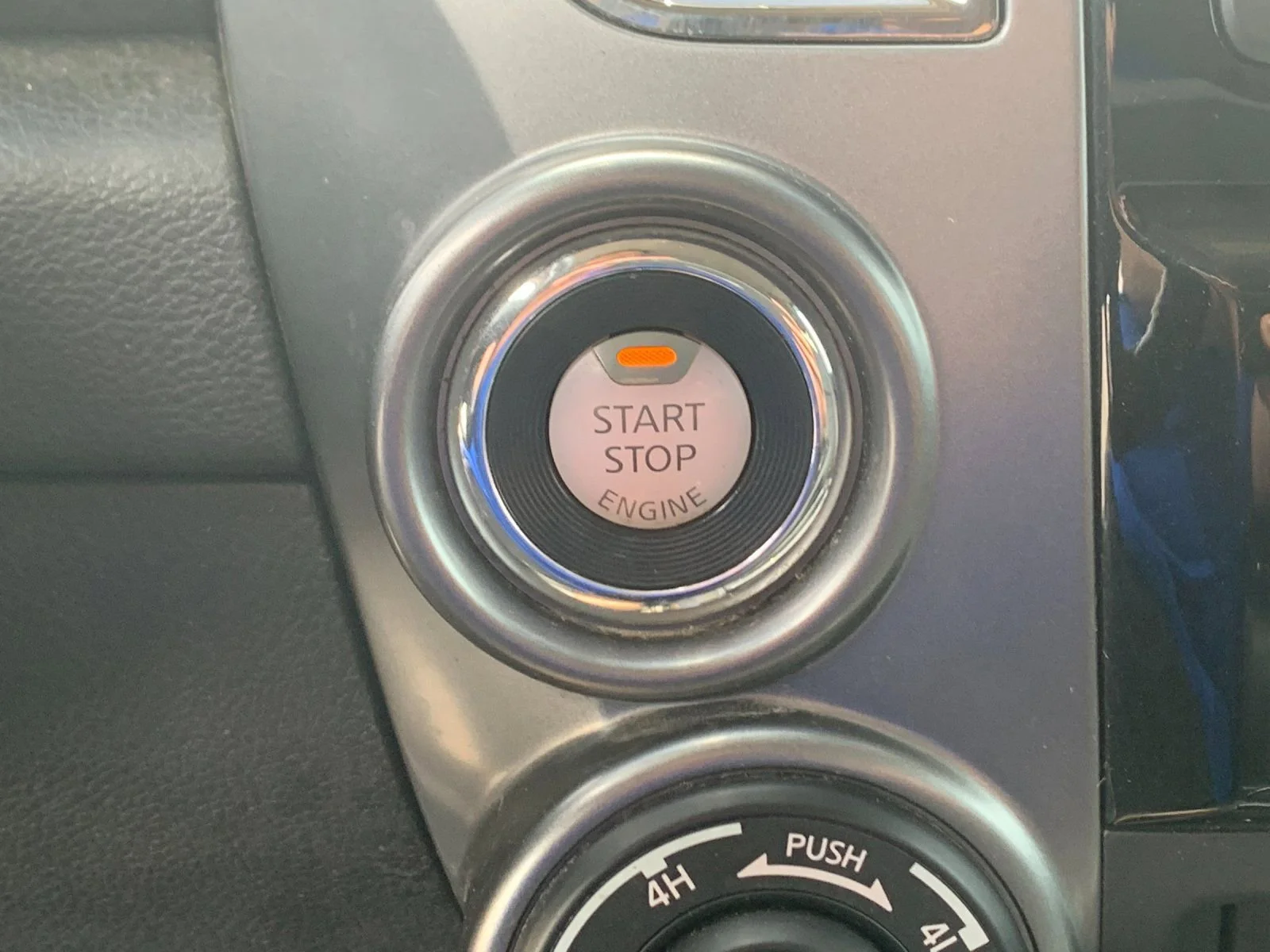 Used 2018 Red Nissan Platinum Reserve image 24
