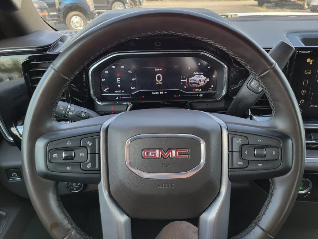 Used 2024 Summit White GMC SLT image 31
