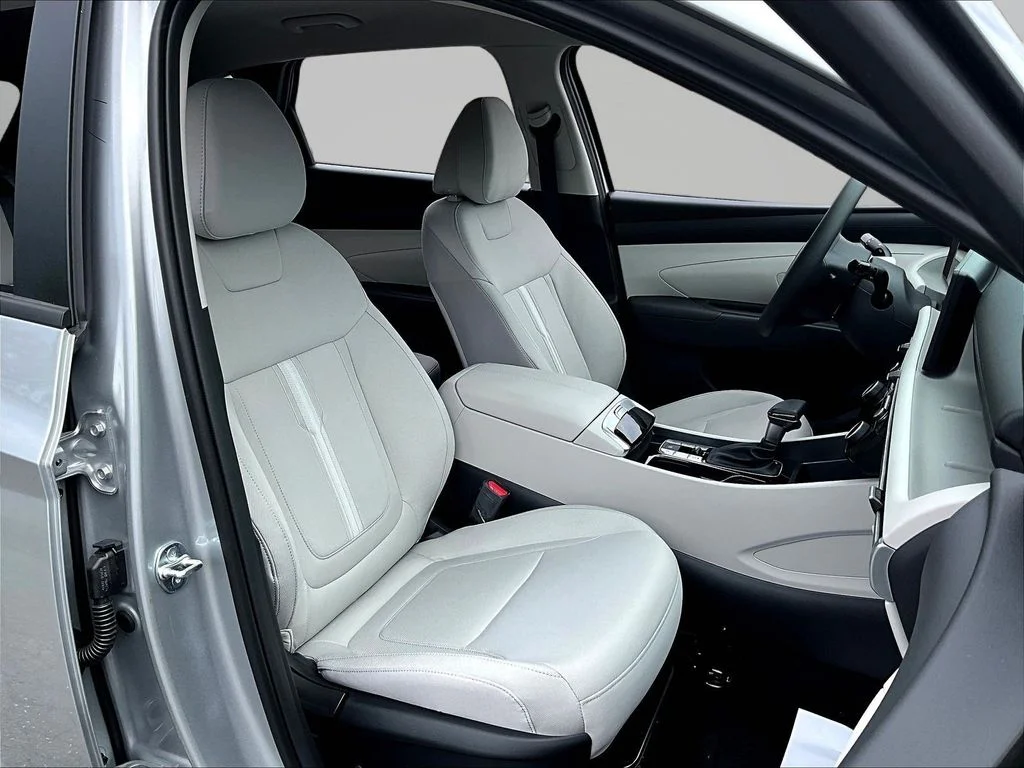 New 2026 Silver Hyundai SEL image 10