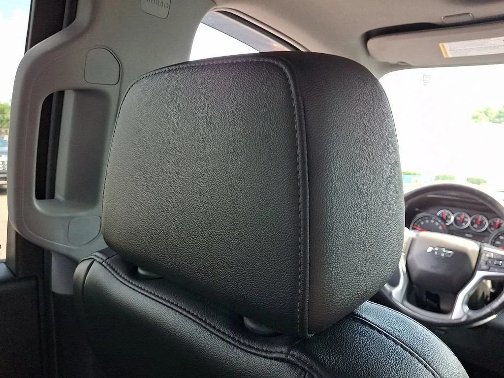Used 2020 BLACK Chevrolet RST image 47