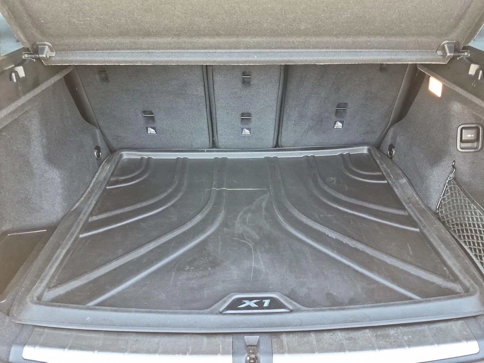 Used 2018 Mineral Gray Metallic BMW xDrive28i image 35