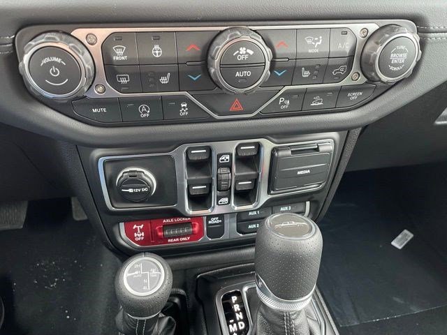 New 2026 Bright White Clearcoat Jeep Mojave X image 18
