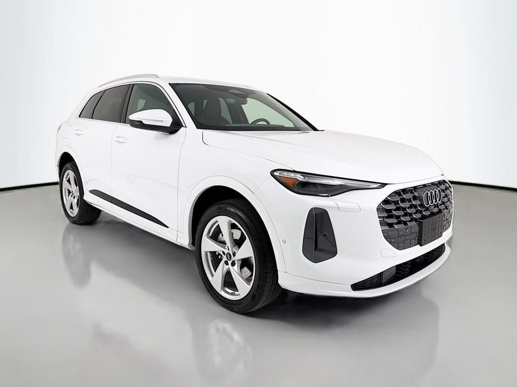 2025 Audi Q5 40 Premium Plus's photo