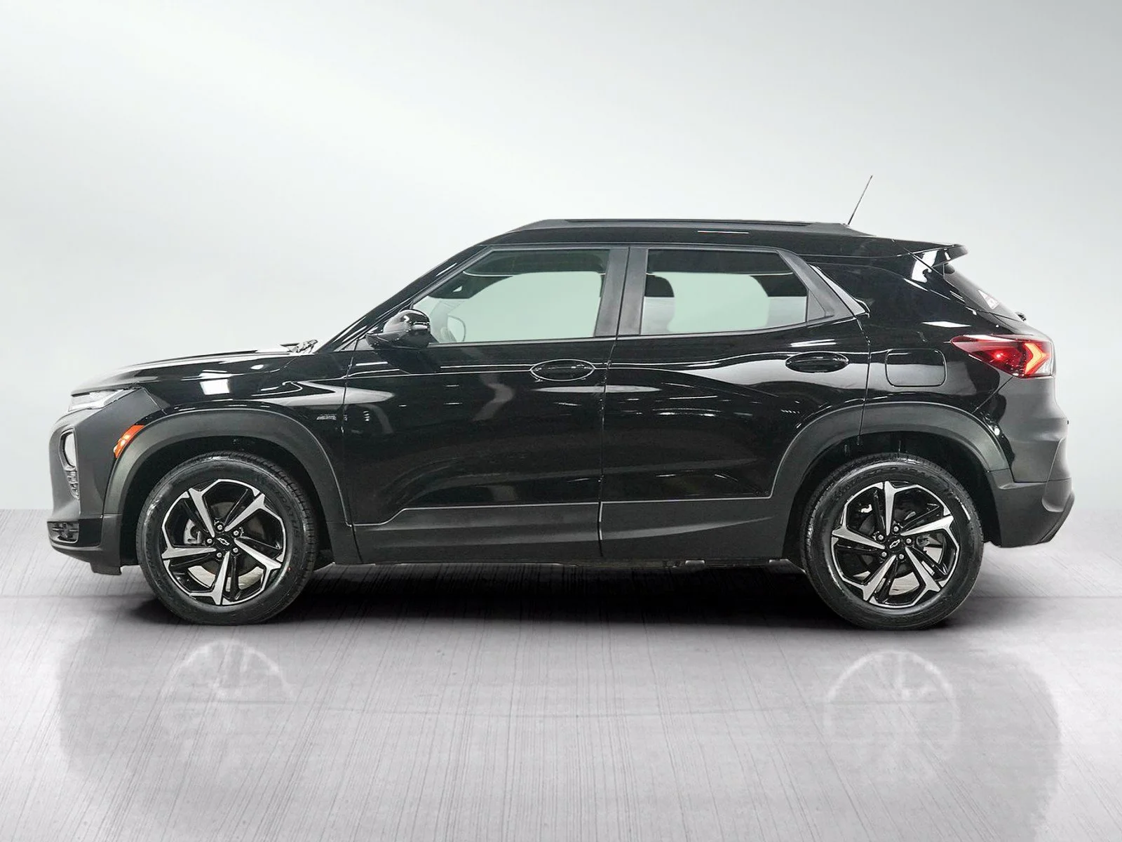 Used 2022 Chevrolet Trailblazer RS with VIN KL79MTSL3NB057063 for sale in Burnsville, Minnesota