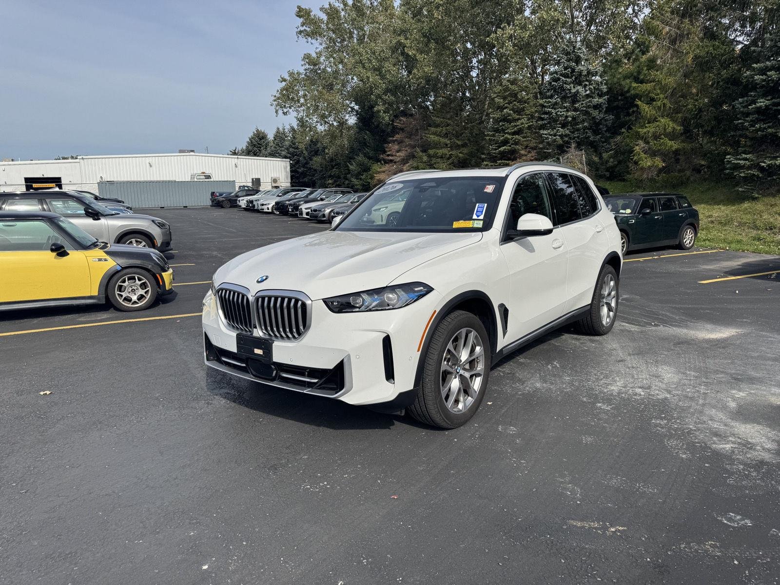 New 2026 Alpine White BMW xDrive40i image 7