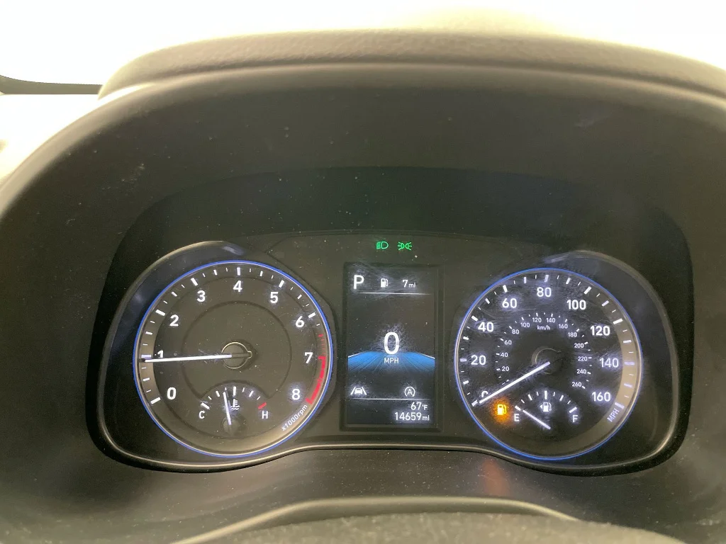 Used 2023 Black Hyundai SEL image 11