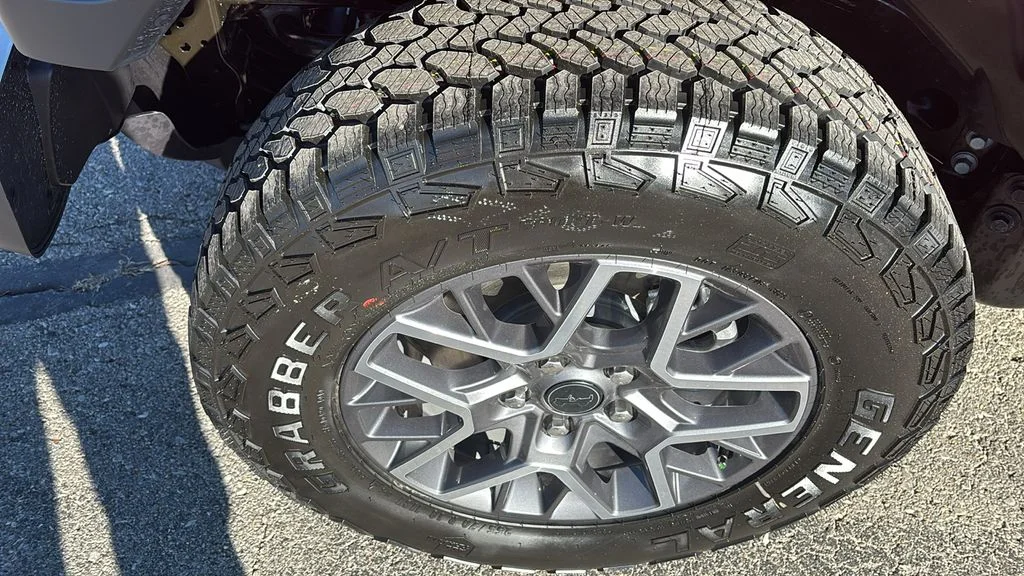 2026 Jeep Wrangler 4-Door Sahara - Photo 9