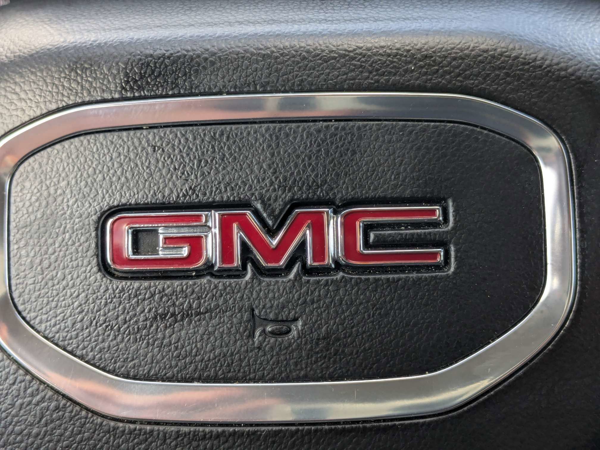 Used 2019 Smokey Quartz Metallic GMC SLT image 40