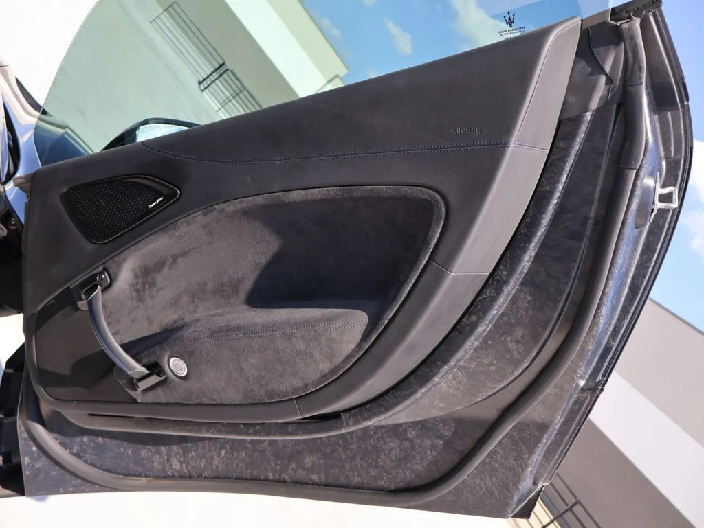 Used 2023 Nero Essenza Solid Maserati Base image 14