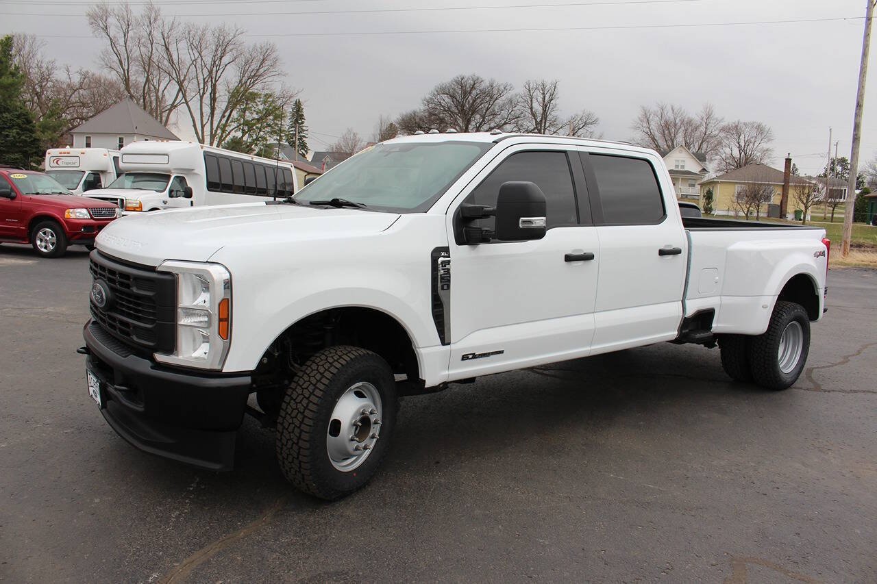 2024 Ford F-350 XL 4x4 Crew Cab 8' Box DRW's photo