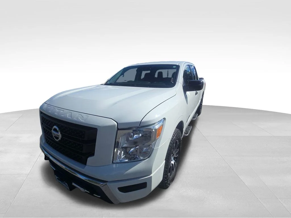 Used 2022 Glacier White Nissan SV image 15