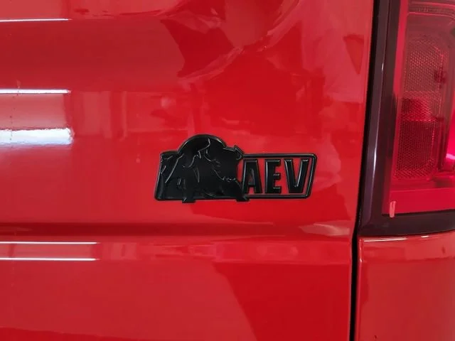 2023 Chevrolet Silverado 1500 ZR2 - Photo 38