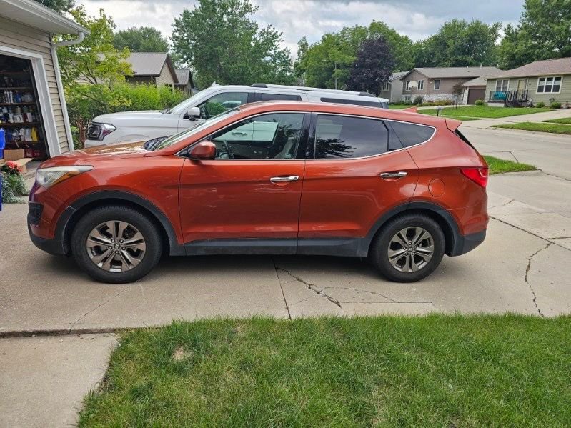 Used 2013 Brown Hyundai Base image 5