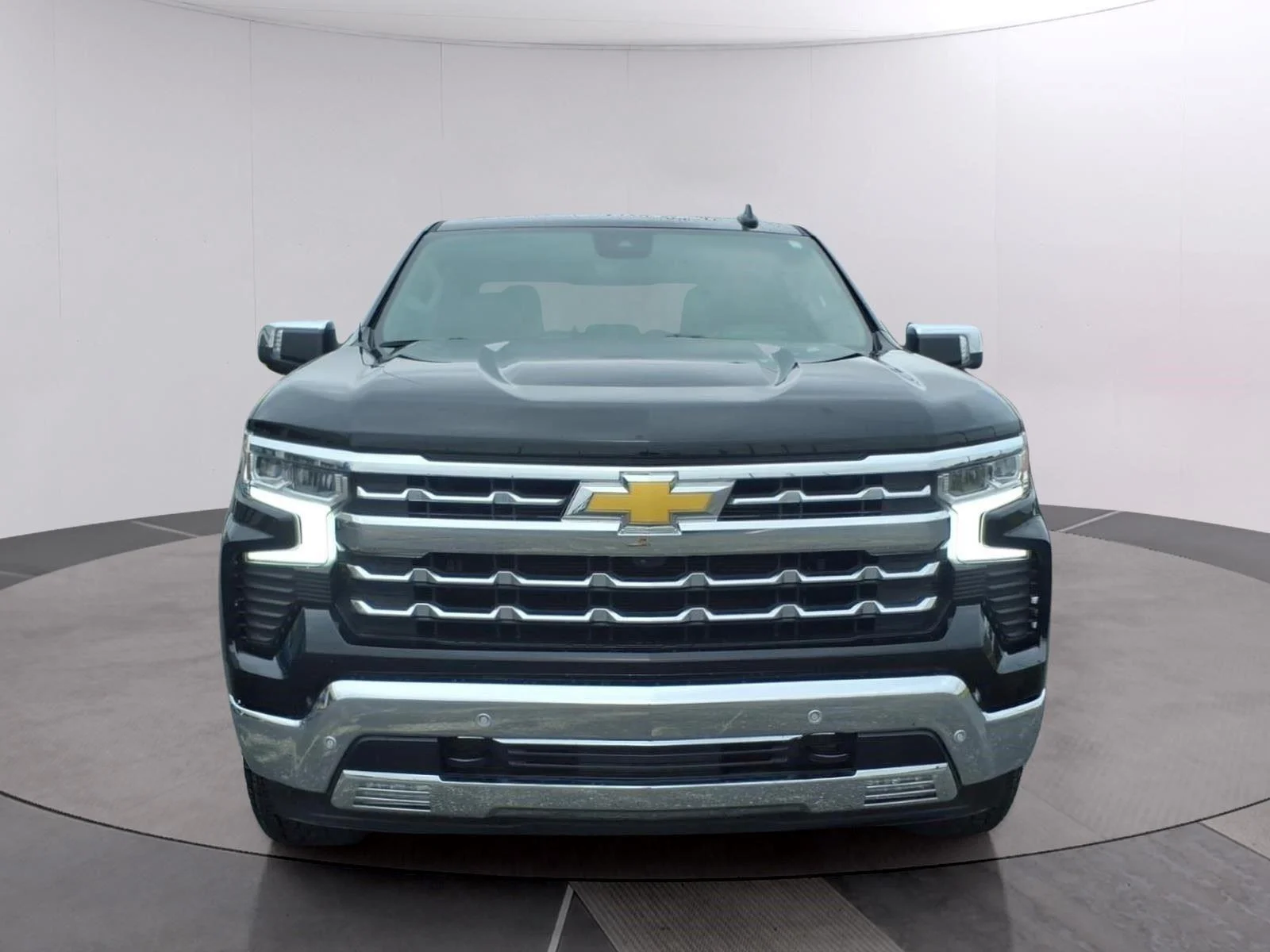 Used 2025 Black Chevrolet LTZ image 8