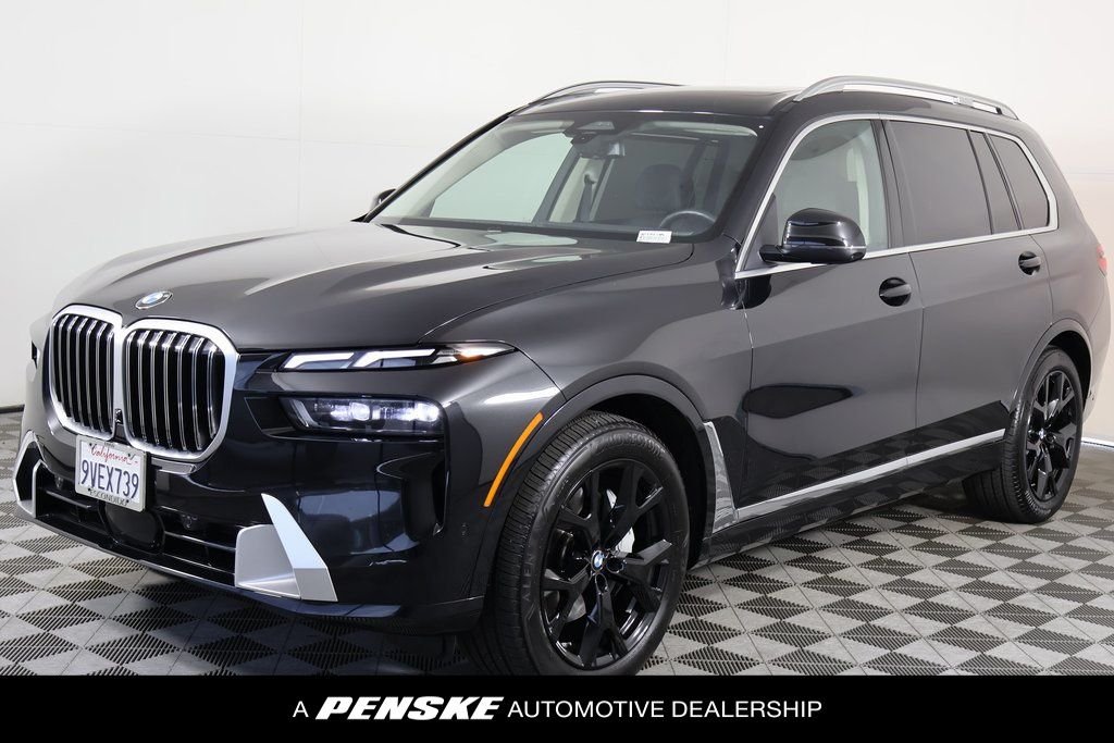 2025 BMW X7 xDrive40i's photo