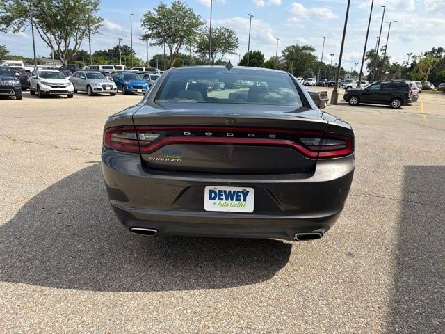 Used 2023 Granite Pearlcoat Dodge SXT image 4