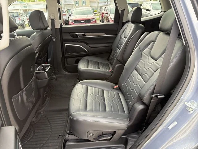 Used 2021  Kia SX image 25