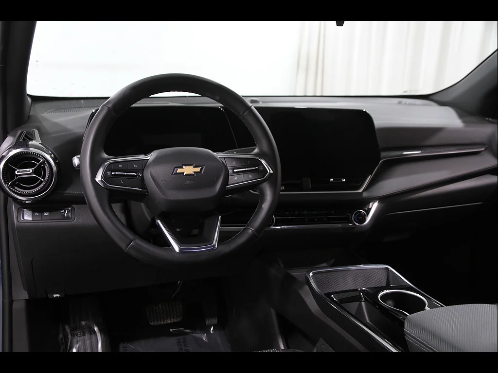 2025 Chevrolet Equinox LT - Photo 6