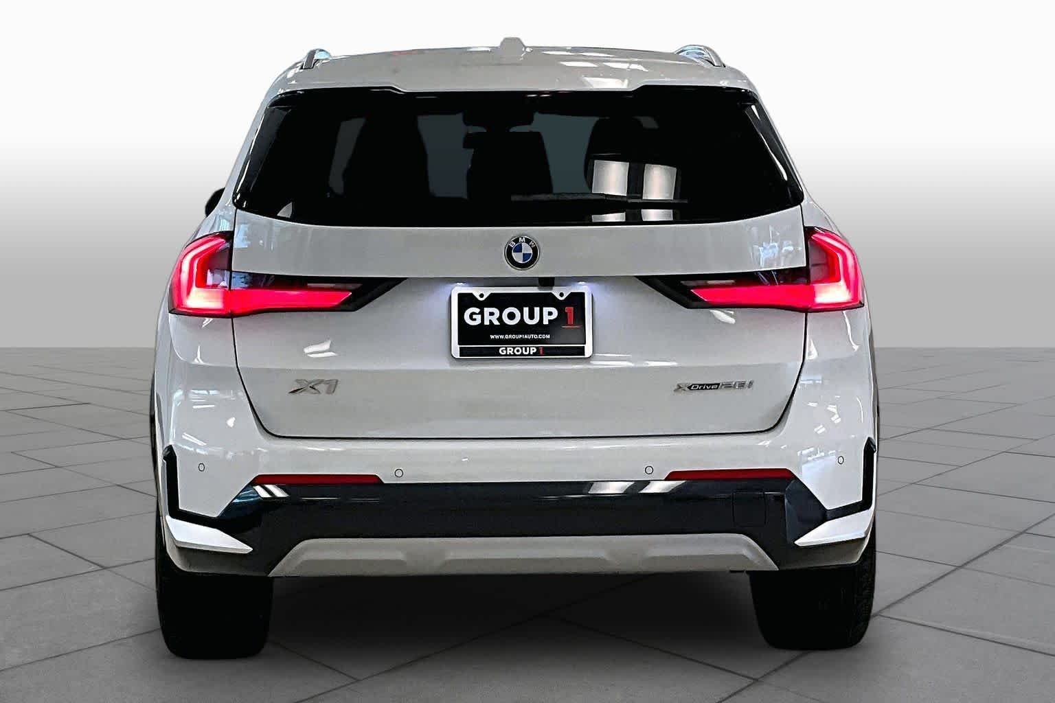 Certified Used 2025 Alpine White BMW xDrive28i image 4