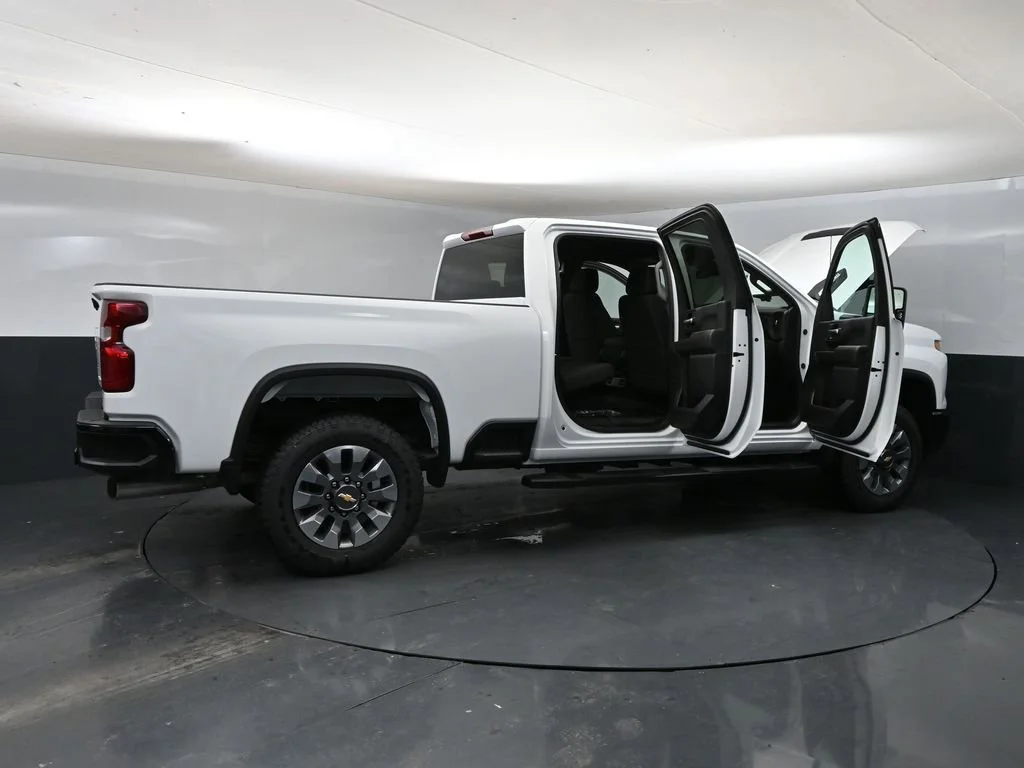 New 2026 Summit White Chevrolet Custom image 51
